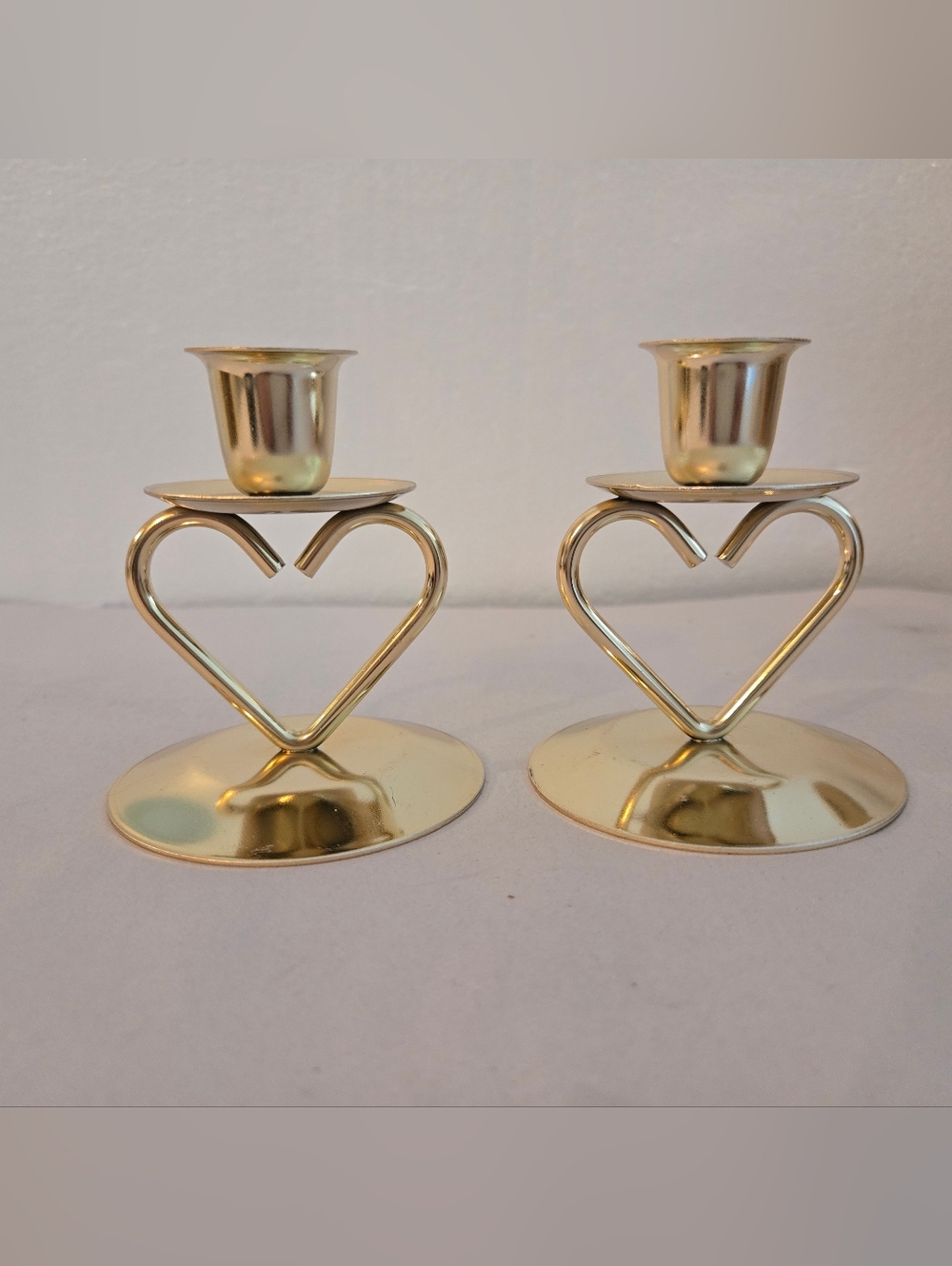 Metal Glow Gold Heart Design Candle Holders VTG Heart shaped Candle Sticks Set 2